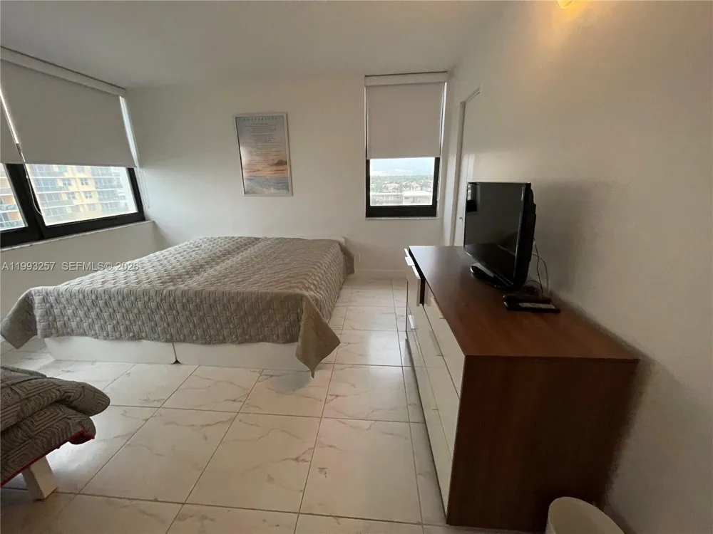 2301 S Ocean Dr #607 Hollywood, FL 33019