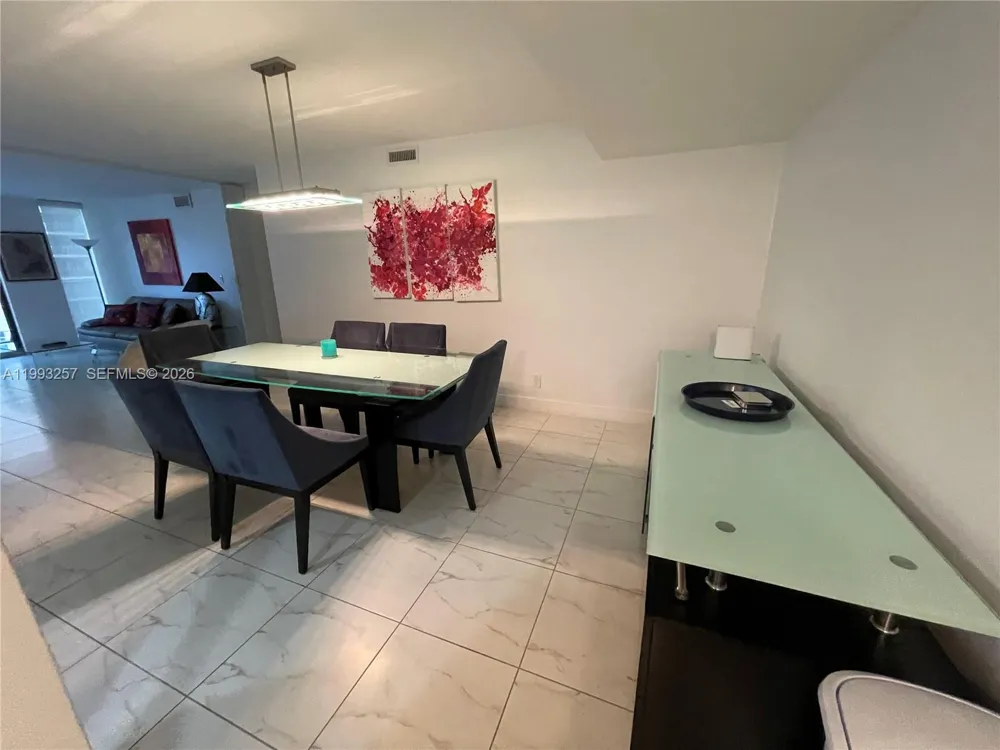 2301 S Ocean Dr #607 Hollywood, FL 33019