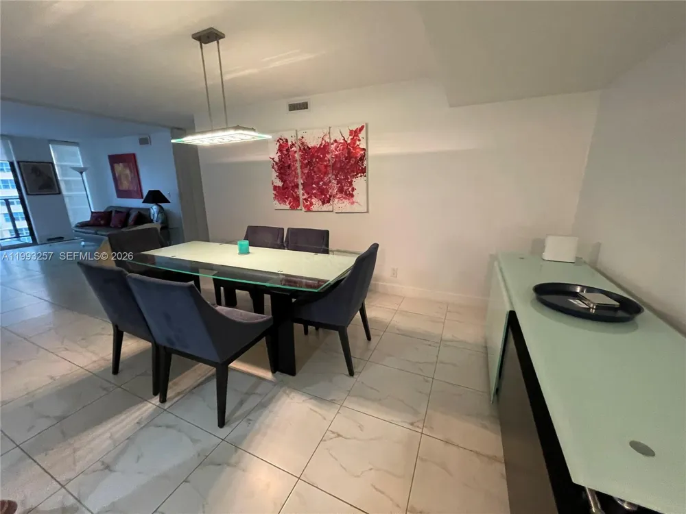 2301 S Ocean Dr #607 Hollywood, FL 33019