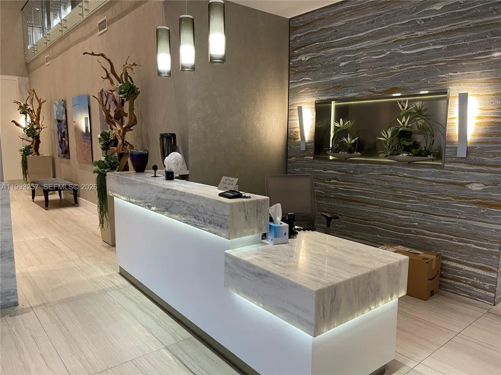 2301 S Ocean Dr #607 Hollywood, FL 33019
