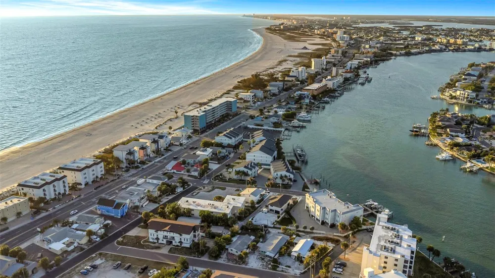 148 98TH AVENUE Treasure Island, FL 33706