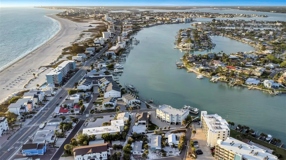 148 98TH AVENUE Treasure Island, FL 33706