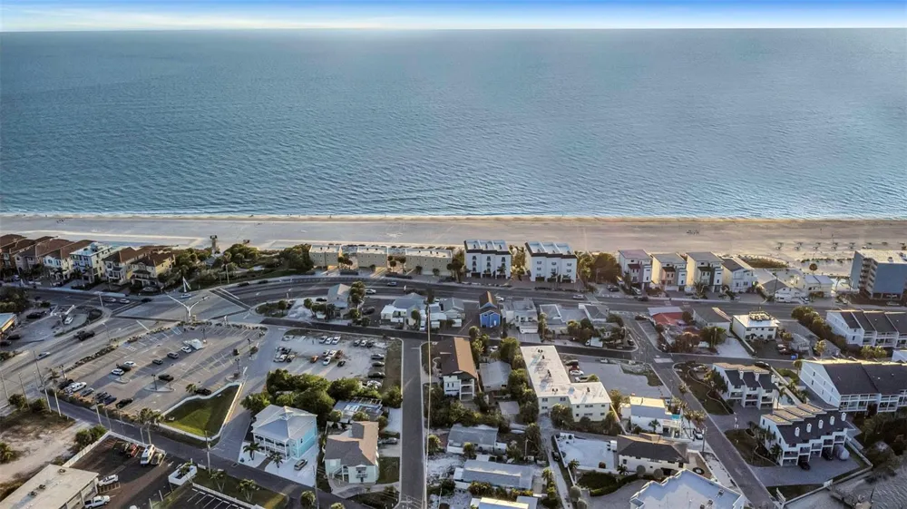 148 98TH AVENUE Treasure Island, FL 33706