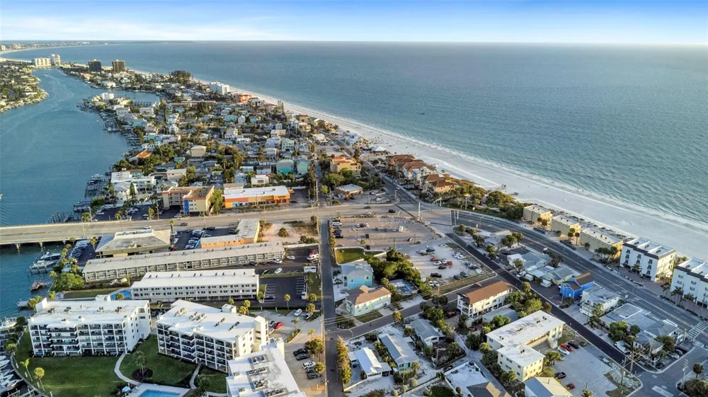 148 98TH AVENUE Treasure Island, FL 33706