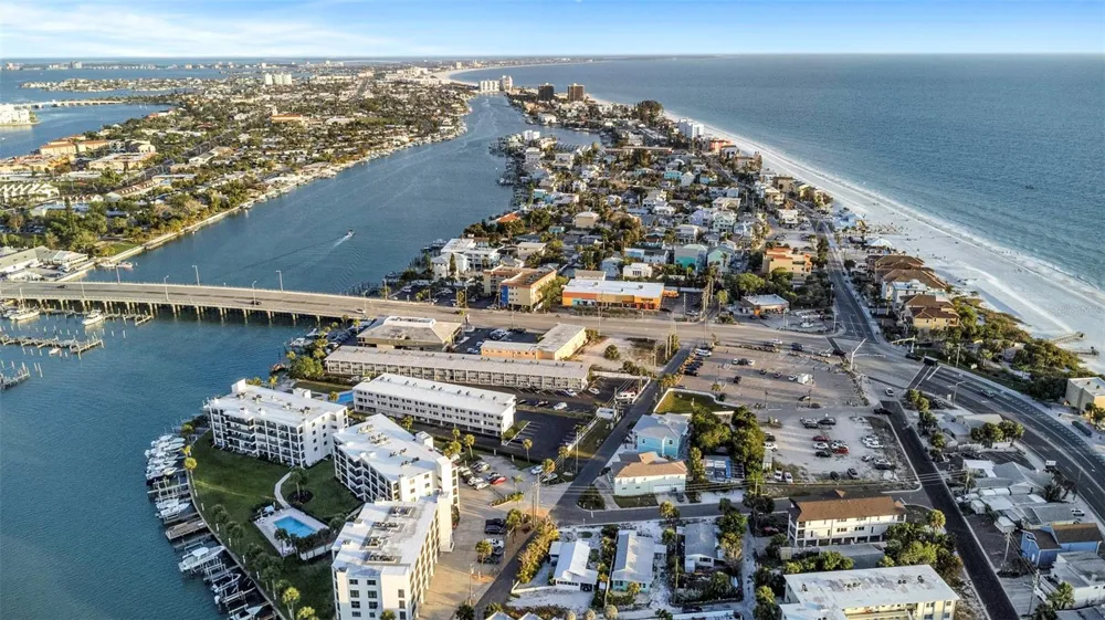 148 98TH AVENUE Treasure Island, FL 33706