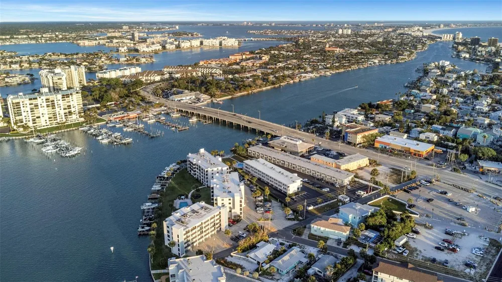 148 98TH AVENUE Treasure Island, FL 33706