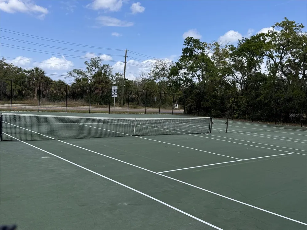 1250 S PINELLAS AVENUE #804 Tarpon Springs, FL 34689
