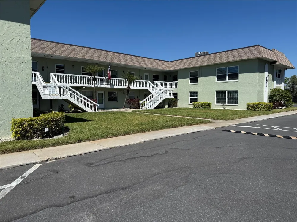 1250 S PINELLAS AVENUE #804 Tarpon Springs, FL 34689