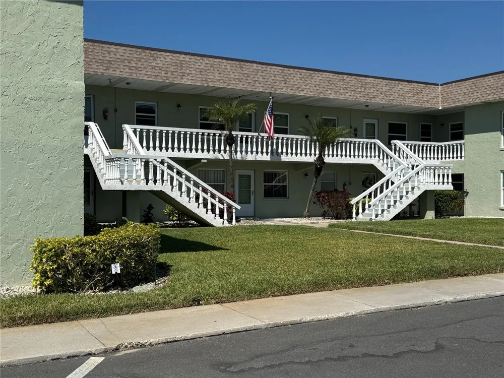 1250 S PINELLAS AVENUE #804 Tarpon Springs, FL 34689