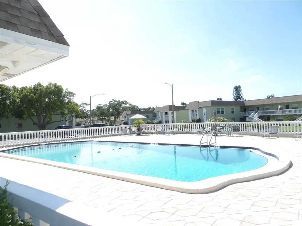 1250 S PINELLAS AVENUE #804 Tarpon Springs, FL 34689