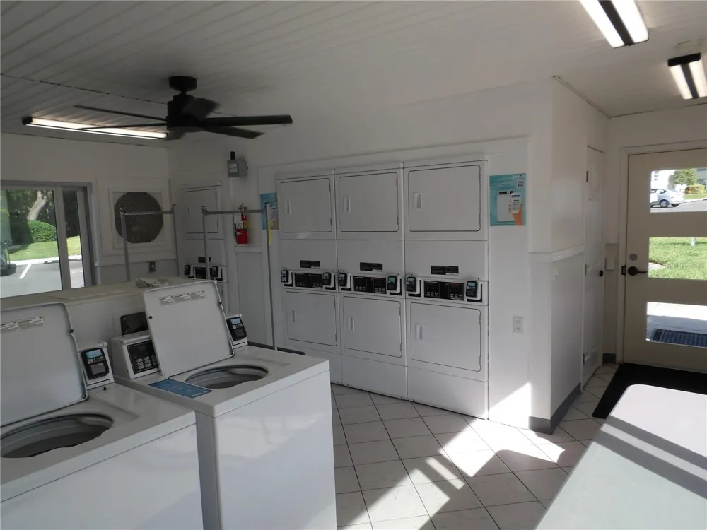 1250 S PINELLAS AVENUE #804 Tarpon Springs, FL 34689
