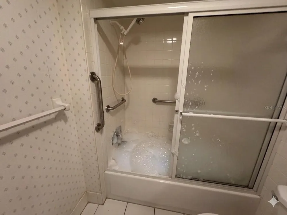 1250 S PINELLAS AVENUE #804 Tarpon Springs, FL 34689