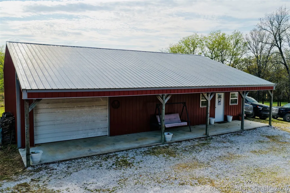 12619 E 233 ROAD S Webbers Falls, OK 74470