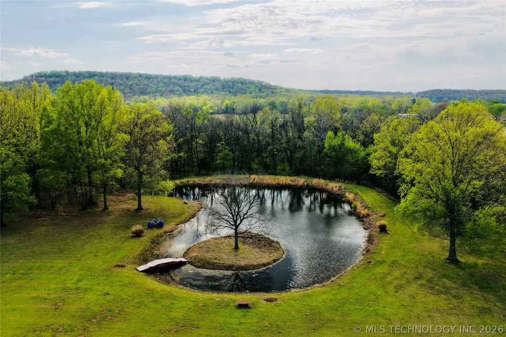 12619 E 233 ROAD S Webbers Falls, OK 74470