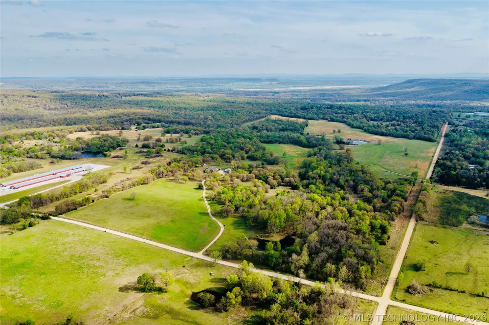 12619 E 233 ROAD S Webbers Falls, OK 74470