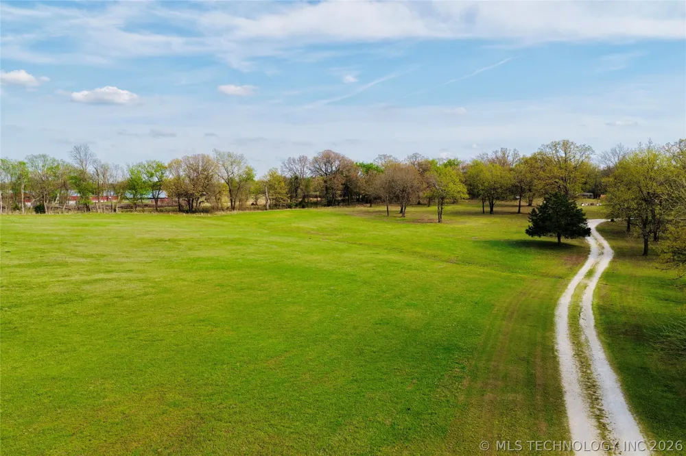 12619 E 233 ROAD S Webbers Falls, OK 74470