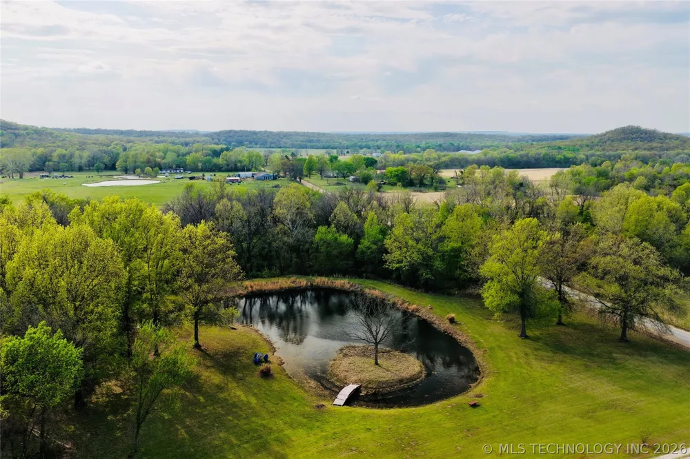 12619 E 233 ROAD S Webbers Falls, OK 74470