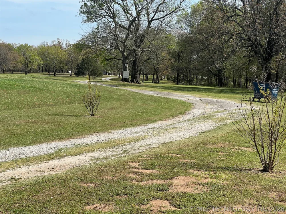12619 E 233 ROAD S Webbers Falls, OK 74470