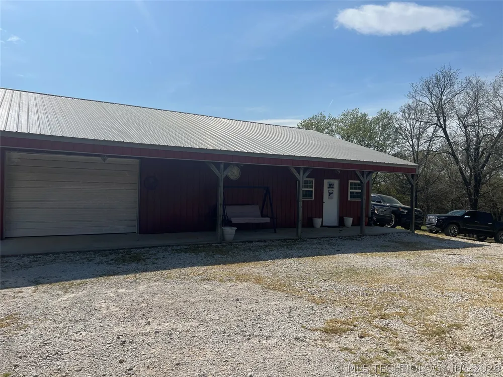 12619 E 233 ROAD S Webbers Falls, OK 74470