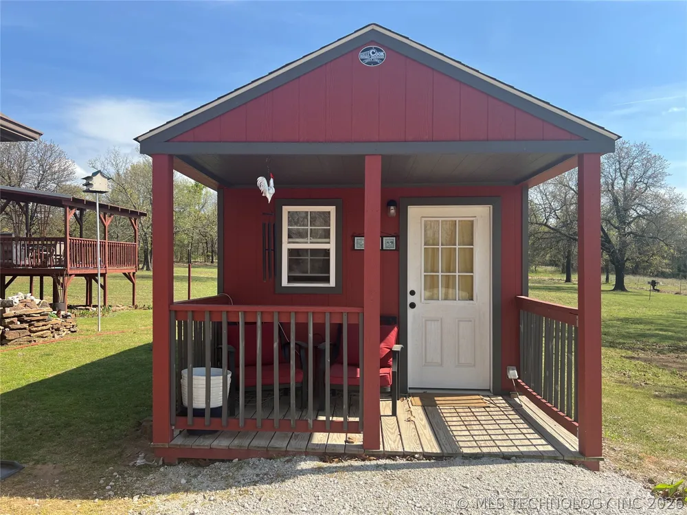 12619 E 233 ROAD S Webbers Falls, OK 74470