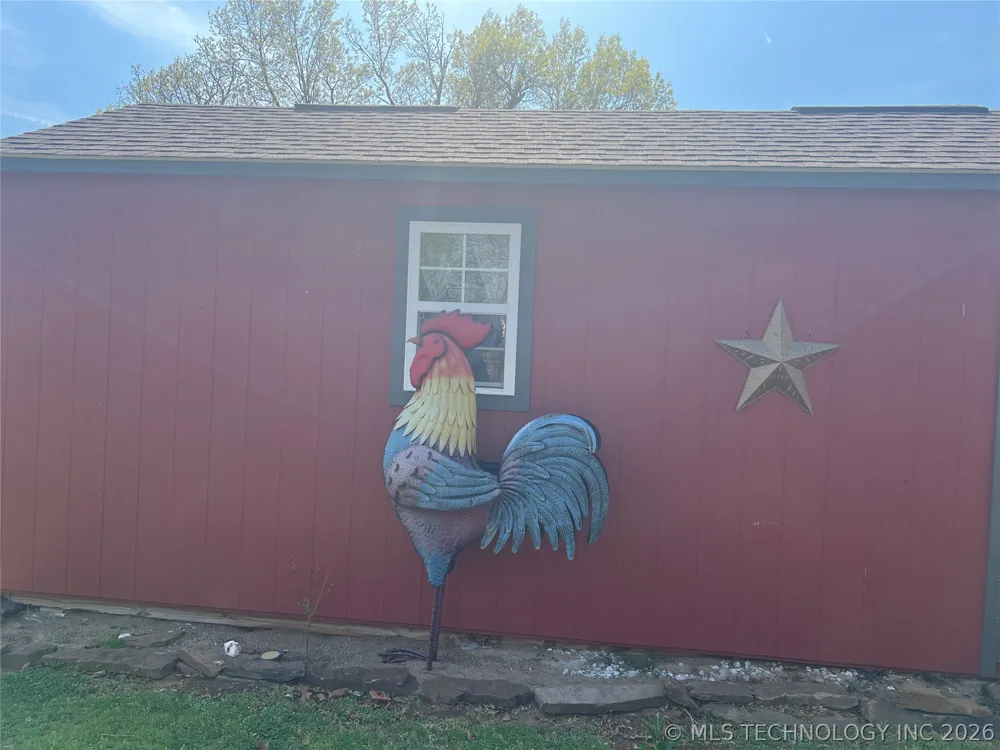 12619 E 233 ROAD S Webbers Falls, OK 74470