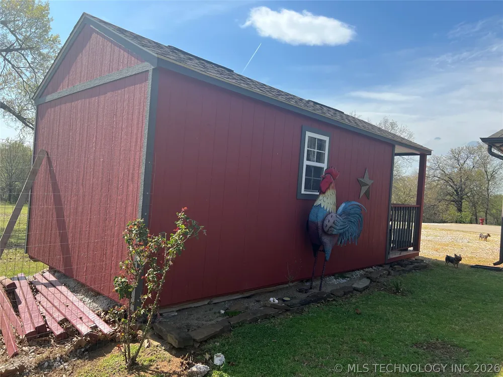 12619 E 233 ROAD S Webbers Falls, OK 74470