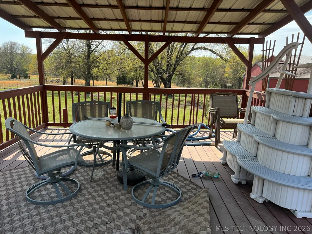 12619 E 233 ROAD S Webbers Falls, OK 74470