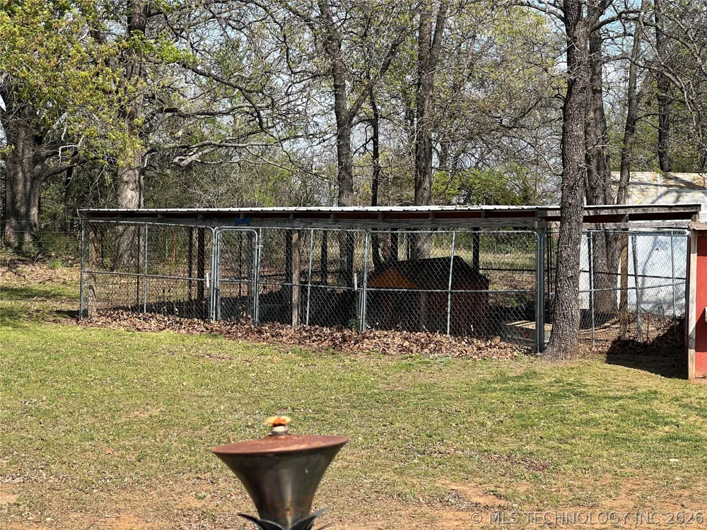 12619 E 233 ROAD S Webbers Falls, OK 74470