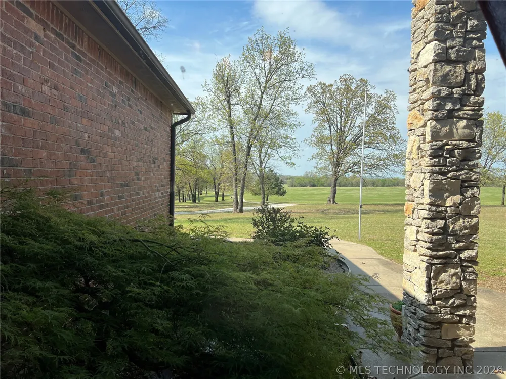 12619 E 233 ROAD S Webbers Falls, OK 74470