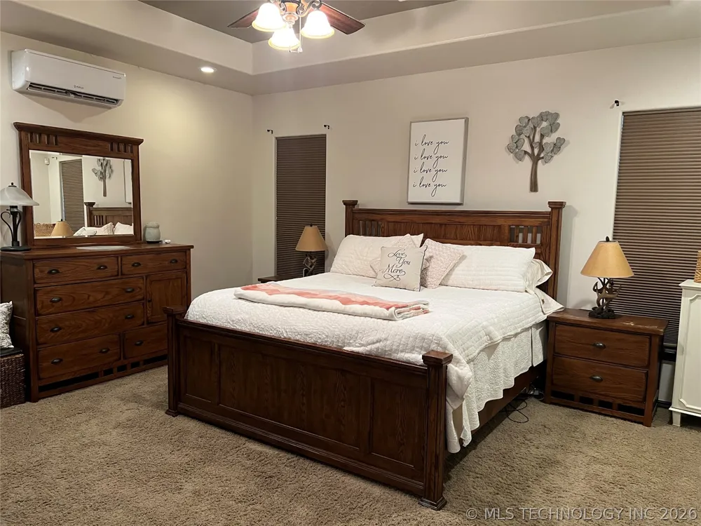 12619 E 233 ROAD S Webbers Falls, OK 74470