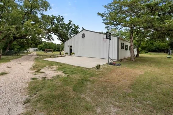 43 O'baya Bedias, TX 77831