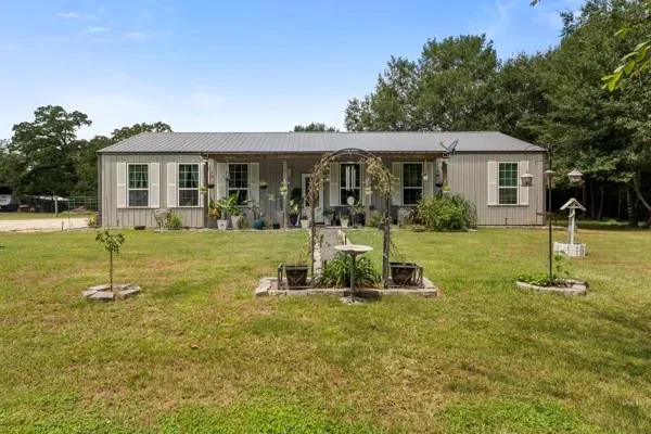 43 O'baya Bedias, TX 77831