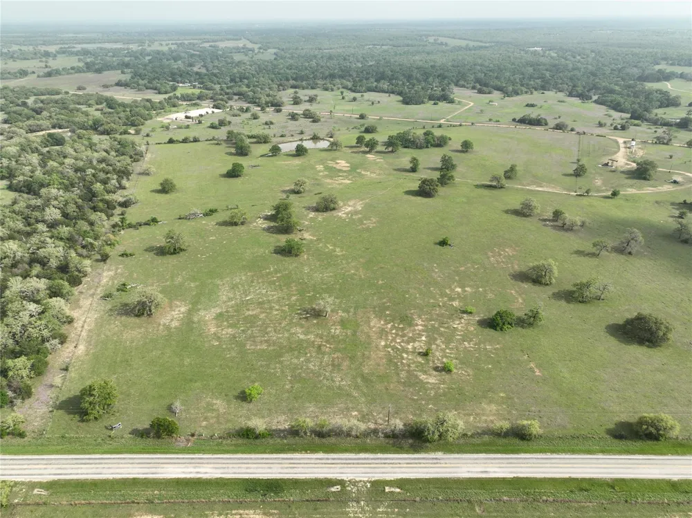 87 Fm 141 Giddings, TX 78942