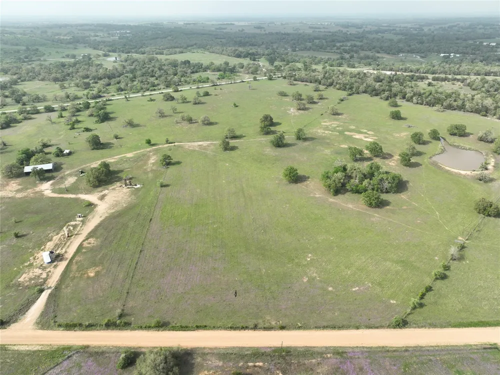 87 Fm 141 Giddings, TX 78942