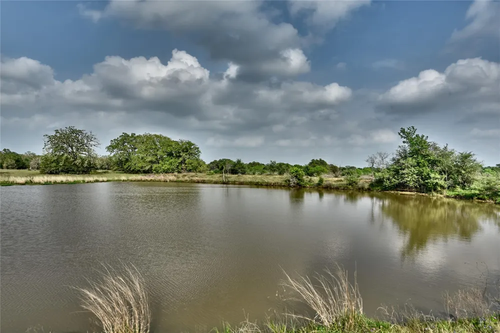 87 Fm 141 Giddings, TX 78942