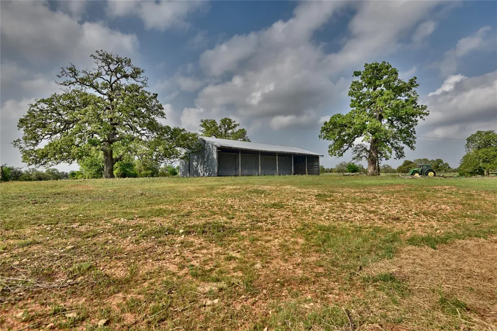 87 Fm 141 Giddings, TX 78942