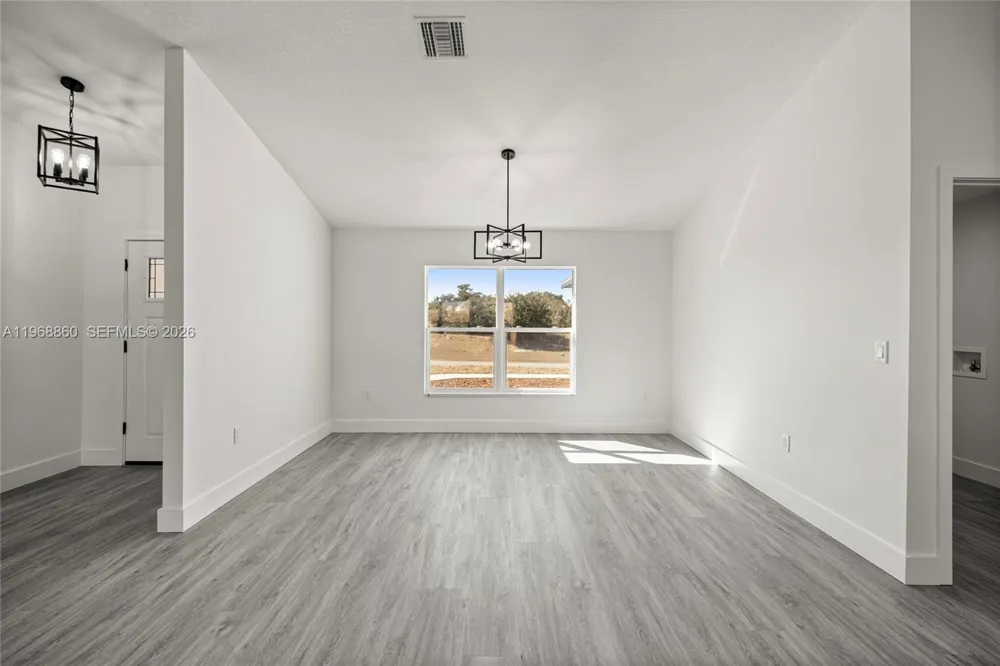 9989 SW 42nd Ave ocala, FL 34476