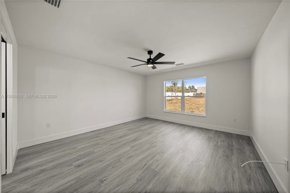 9989 SW 42nd Ave ocala, FL 34476