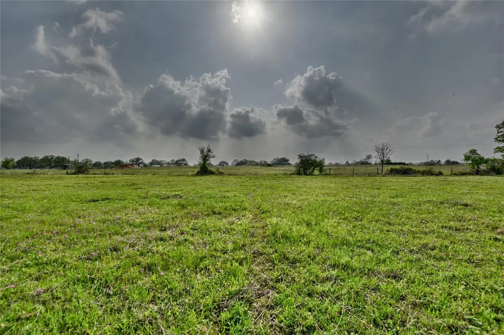 47 Fm 141 Giddings, TX 78942