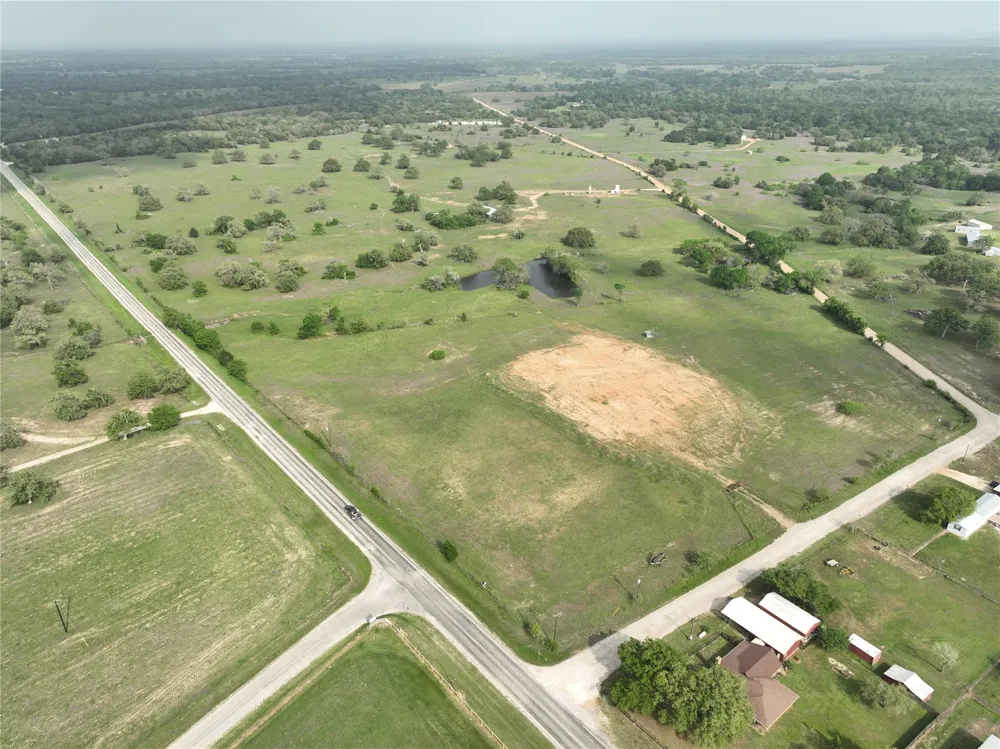 47 Fm 141 Giddings, TX 78942
