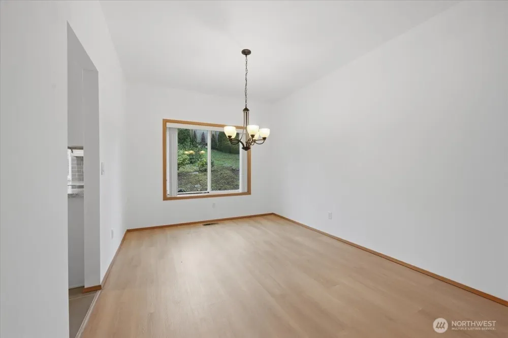 27213 32nd Place S Auburn, WA 98001