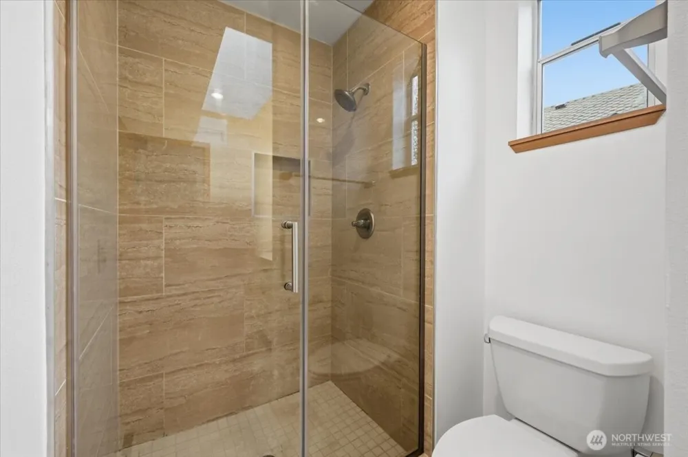 27213 32nd Place S Auburn, WA 98001