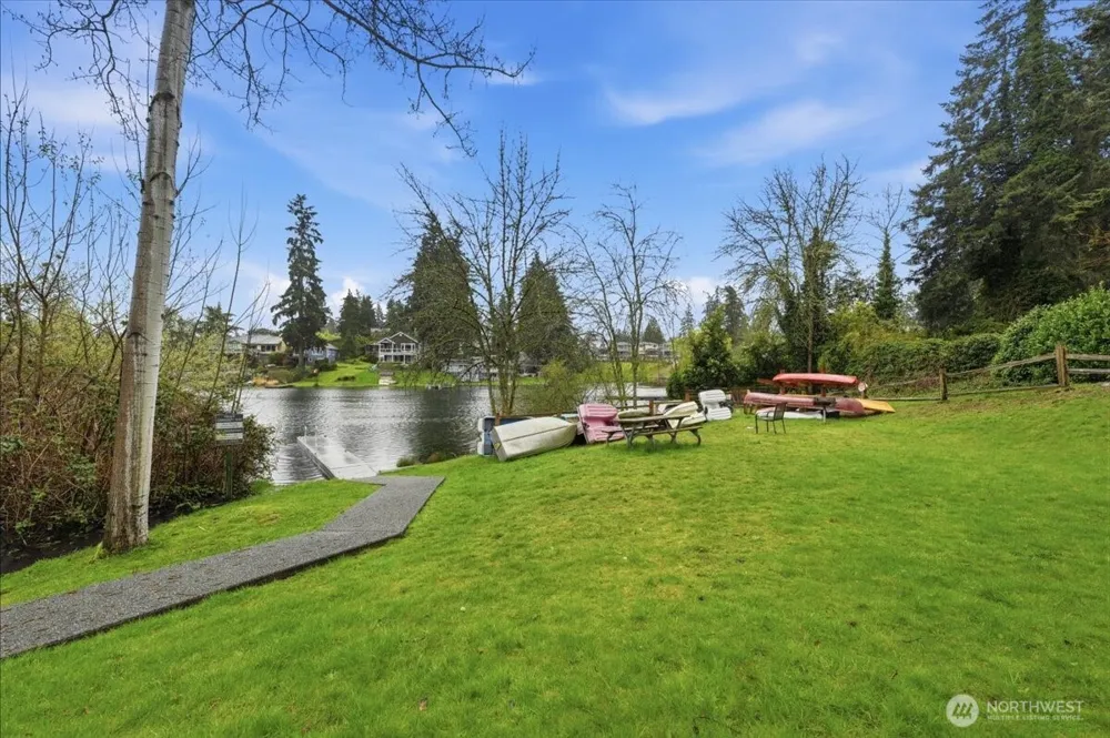 27213 32nd Place S Auburn, WA 98001