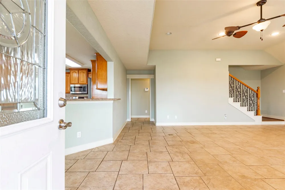 70 Tarpon Street Bayou Vista, TX 77563