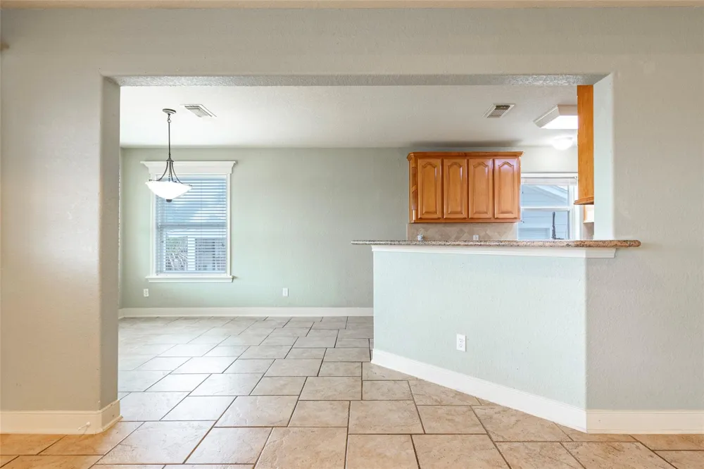 70 Tarpon Street Bayou Vista, TX 77563