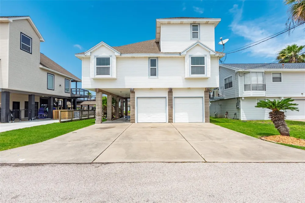 70 Tarpon Street Bayou Vista, TX 77563