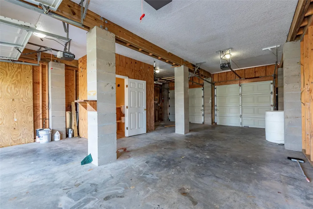 70 Tarpon Street Bayou Vista, TX 77563
