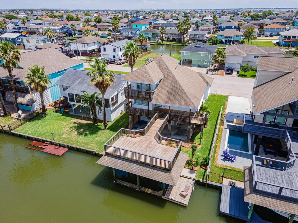 70 Tarpon Street Bayou Vista, TX 77563
