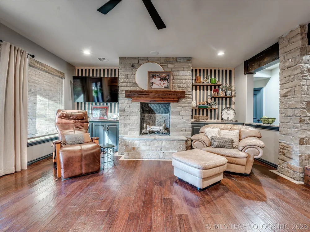 4617 Frisco Bridge Boulevard Edmond, OK 73034