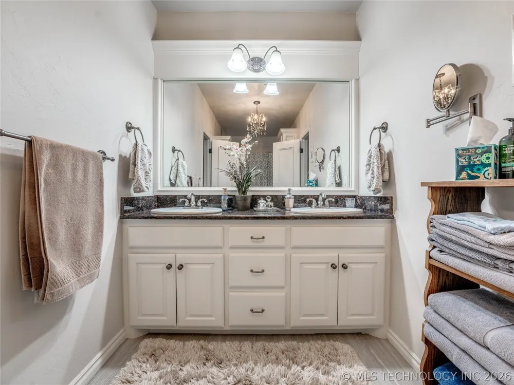 4617 Frisco Bridge Boulevard Edmond, OK 73034